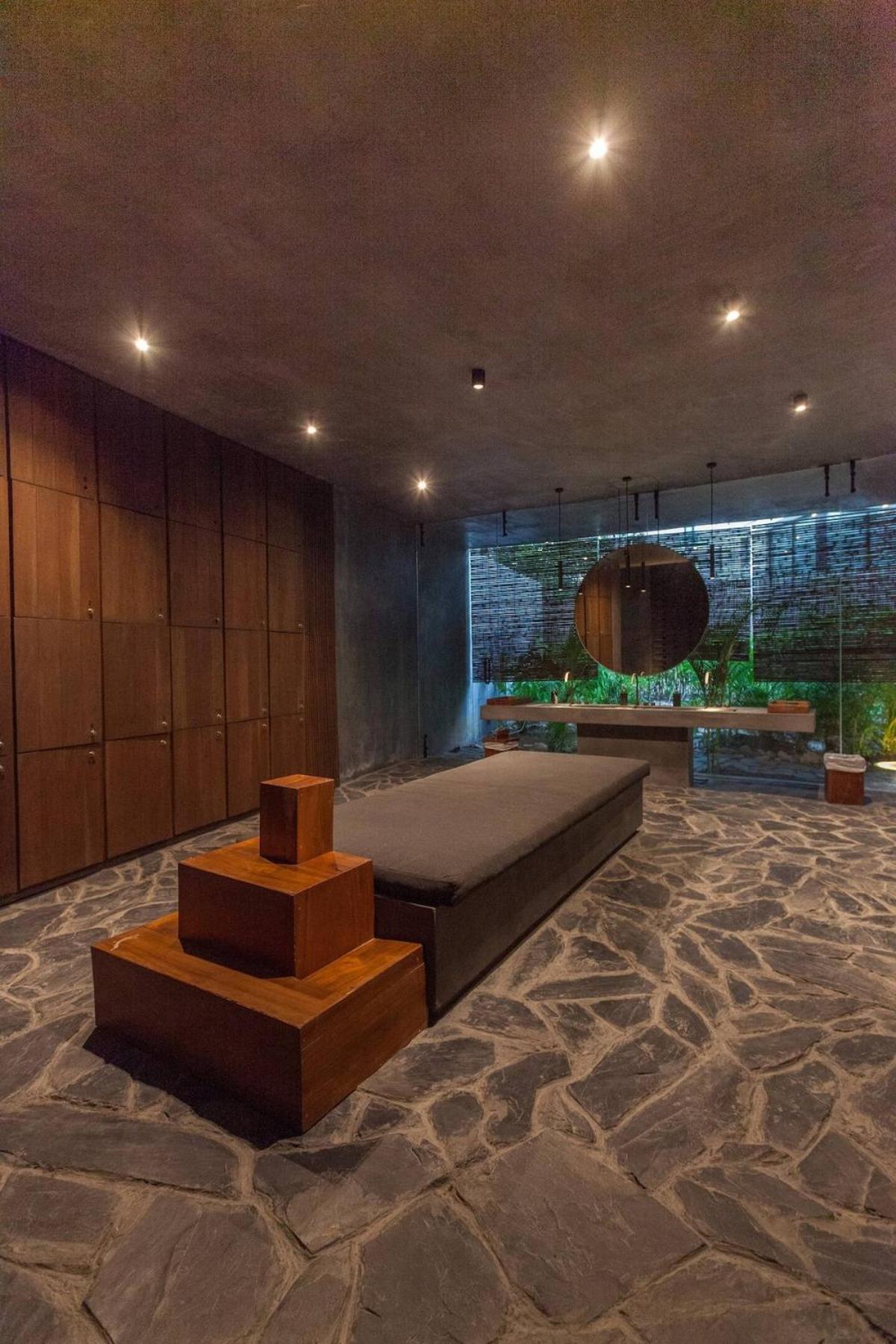 Nature Retreat With Tub And Terrace Apartment